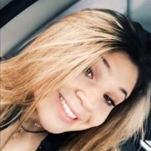 Meet your Posher, Liv